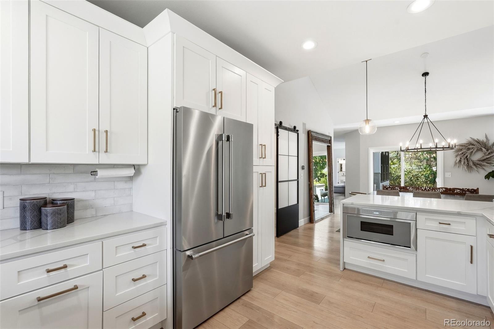 MLS Image #5 for 434 e lake place,littleton, Colorado