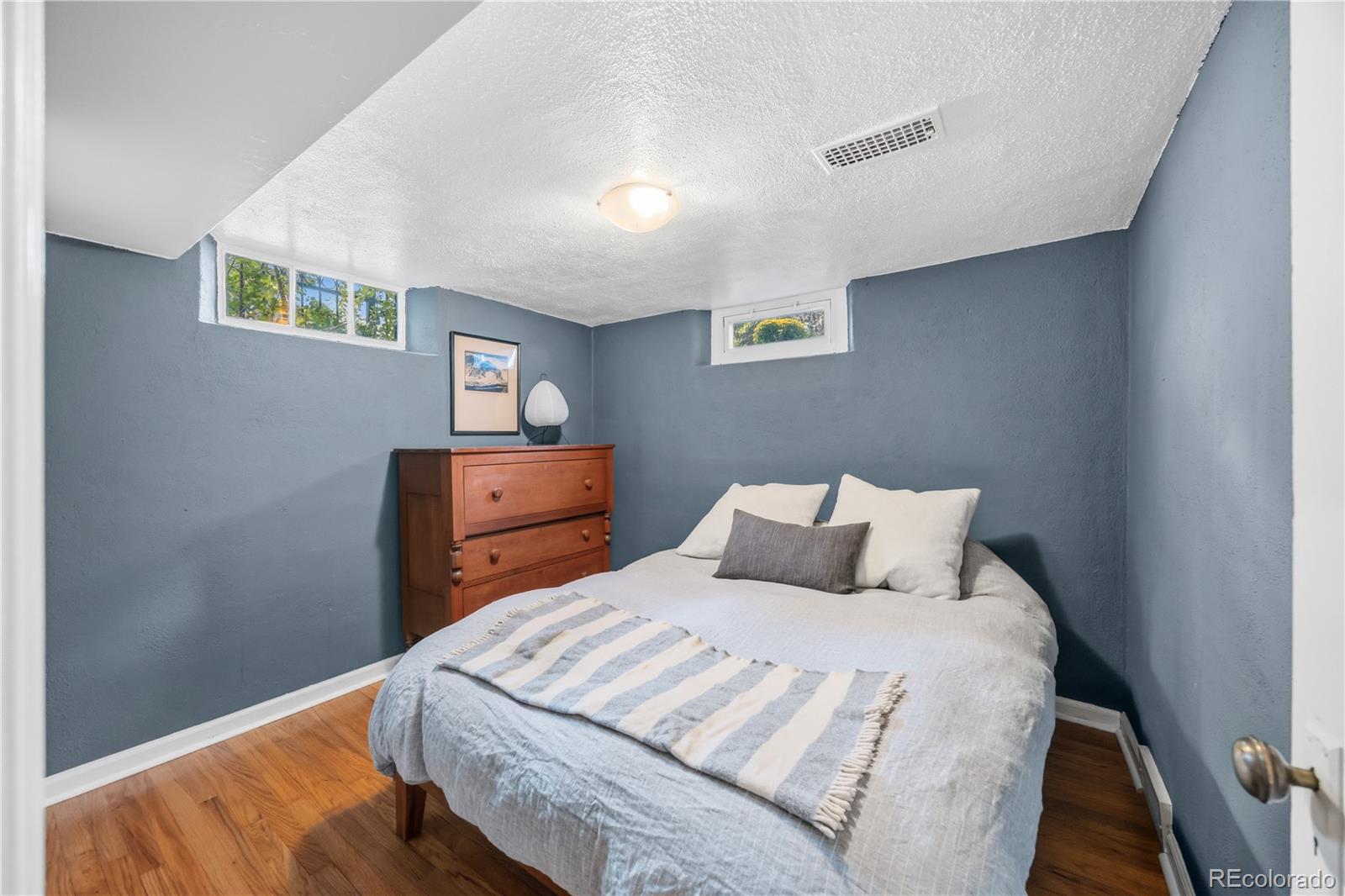 MLS Image #18 for 2375  locust street,denver, Colorado