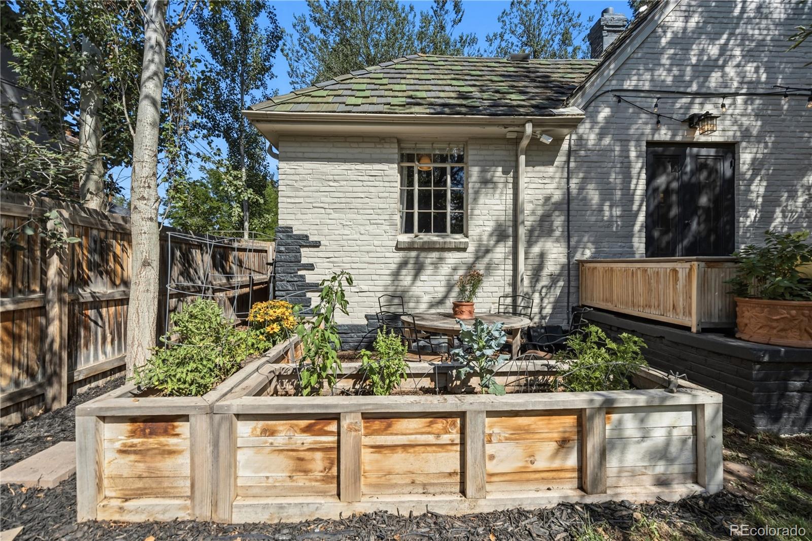 MLS Image #23 for 2375  locust street,denver, Colorado