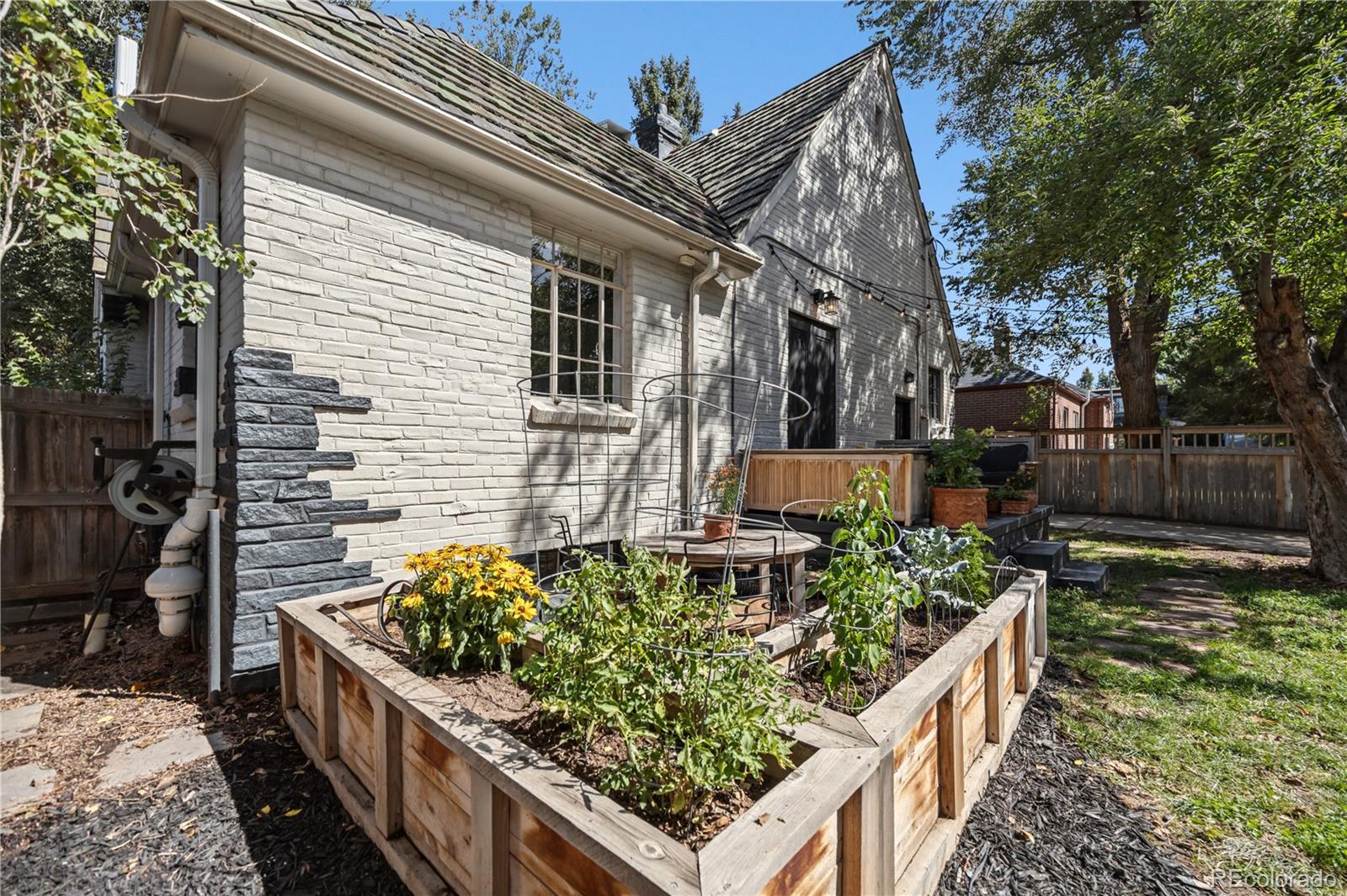 MLS Image #24 for 2375  locust street,denver, Colorado