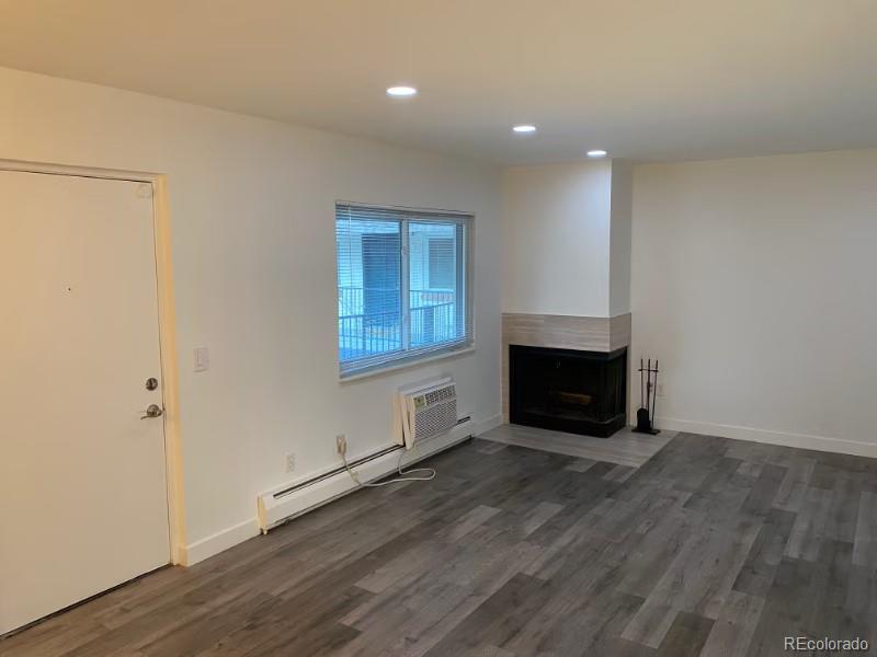 MLS Image #4 for 2225 s jasmine street,denver, Colorado