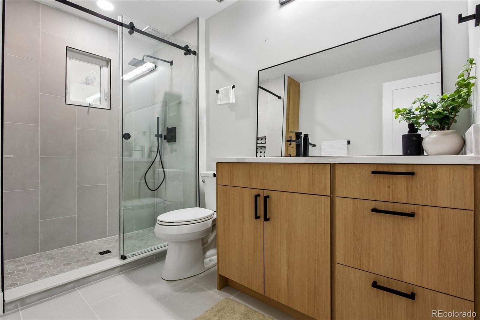 MLS Image #12 for 836  grant street,longmont, Colorado