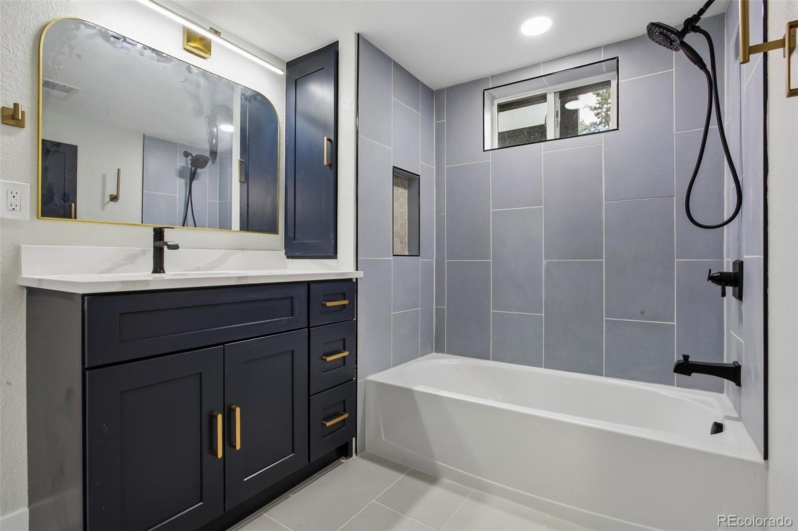 MLS Image #17 for 836  grant street,longmont, Colorado