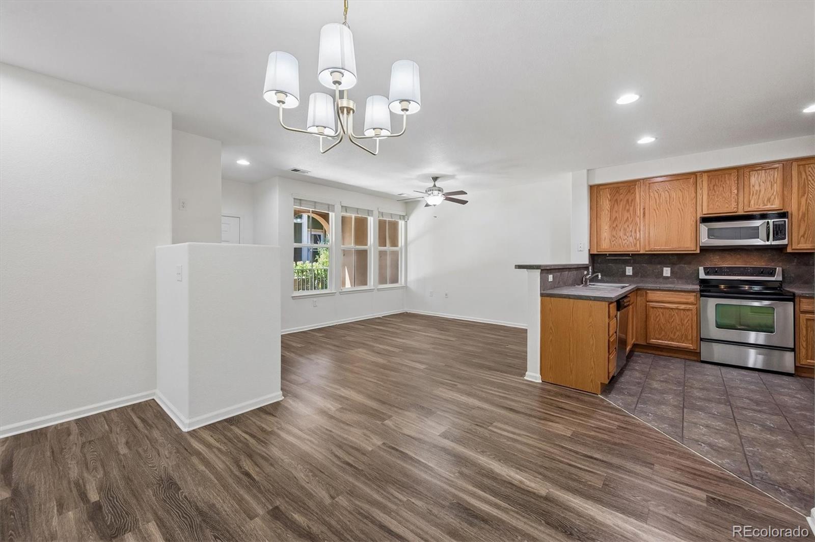 MLS Image #10 for 7777 e 23rd avenue,denver, Colorado