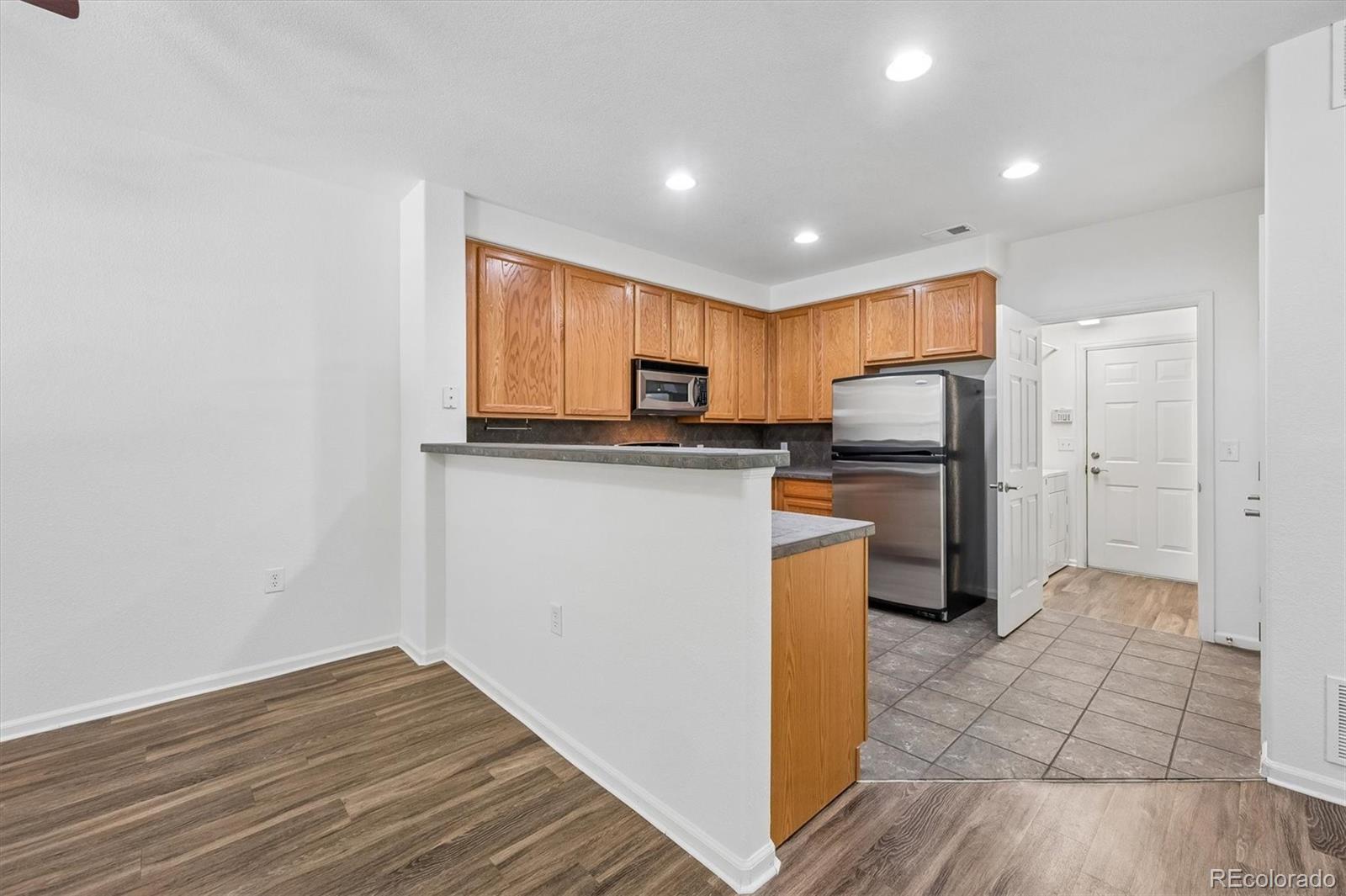 MLS Image #5 for 7777 e 23rd avenue,denver, Colorado
