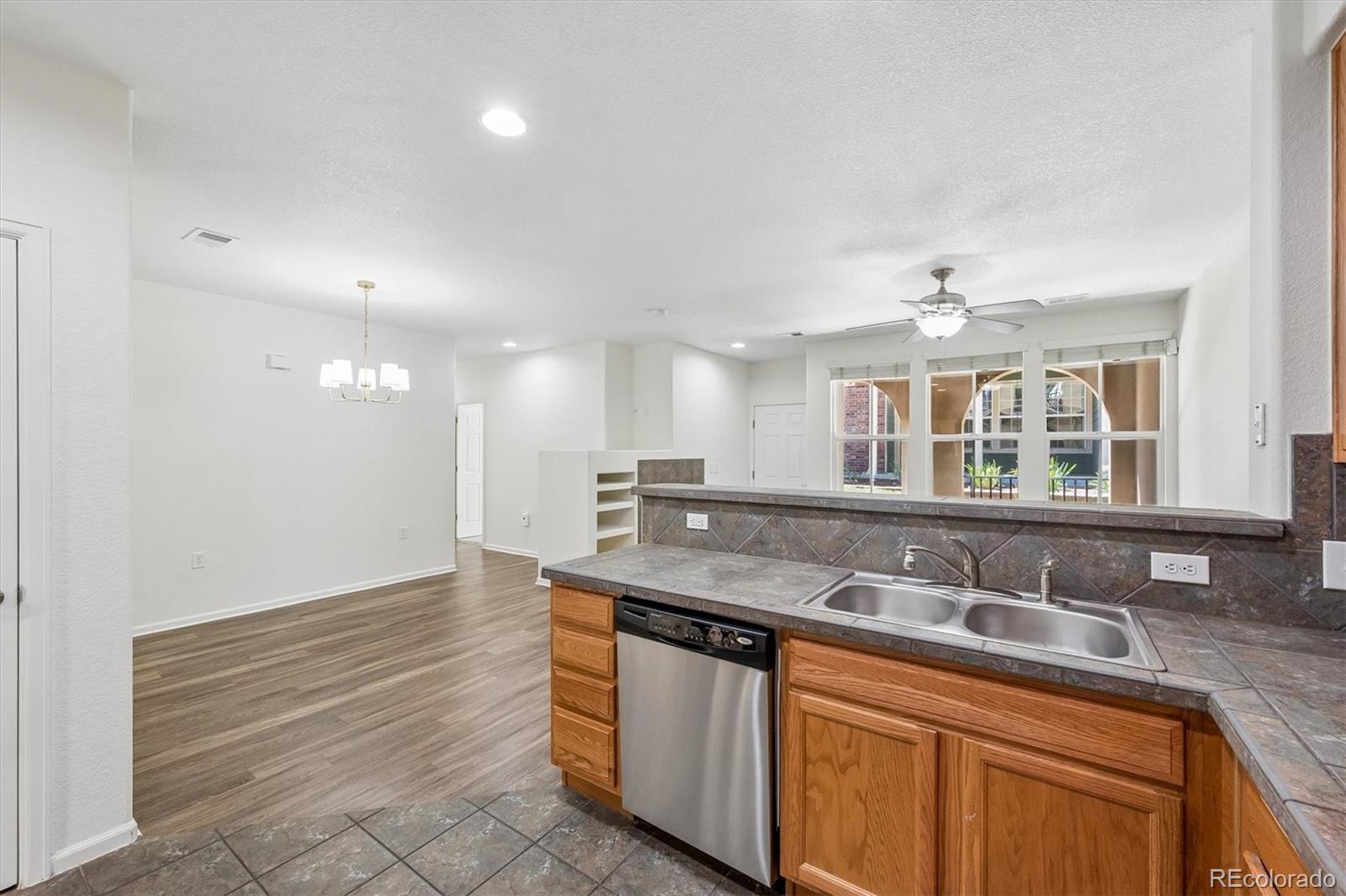 MLS Image #6 for 7777 e 23rd avenue,denver, Colorado