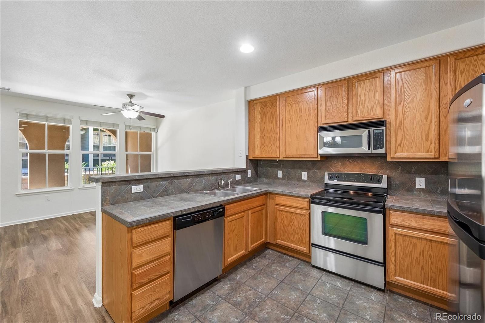 MLS Image #9 for 7777 e 23rd avenue,denver, Colorado