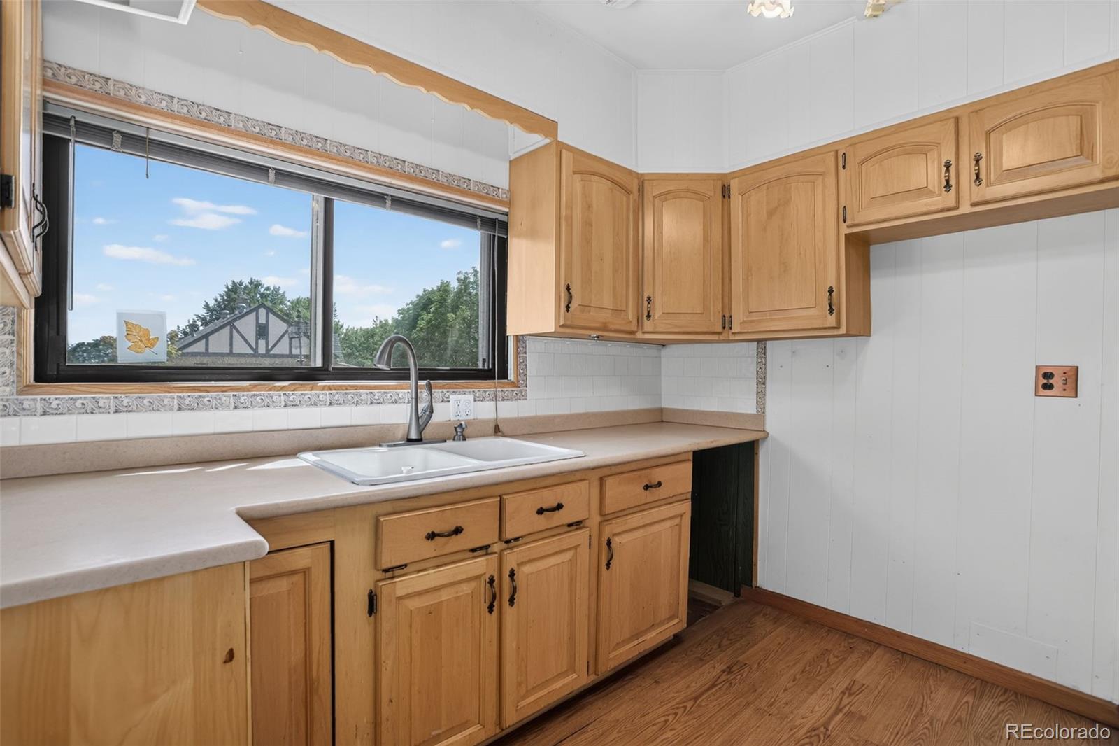 MLS Image #13 for 2906  stuart street,denver, Colorado