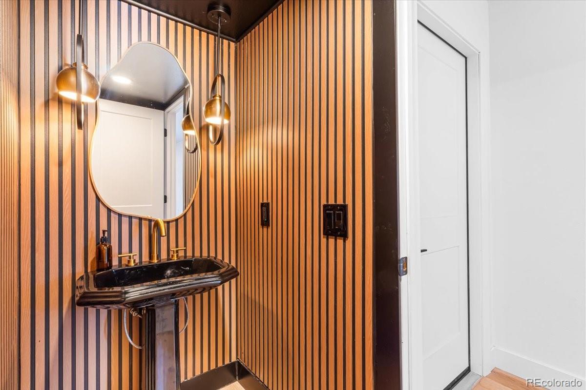 MLS Image #15 for 4675 s yosemite street,denver, Colorado