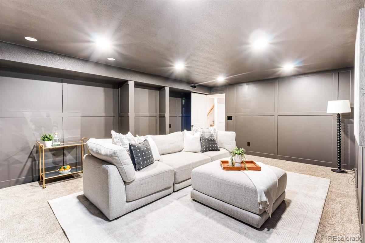 MLS Image #29 for 4675 s yosemite street,denver, Colorado