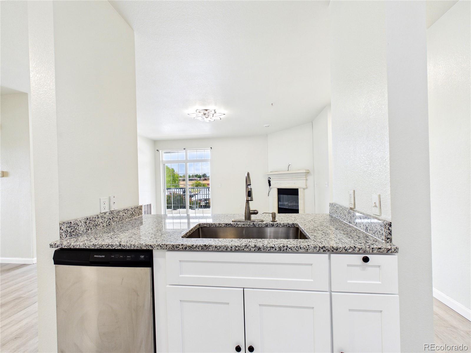 MLS Image #14 for 3890 s dayton street,aurora, Colorado