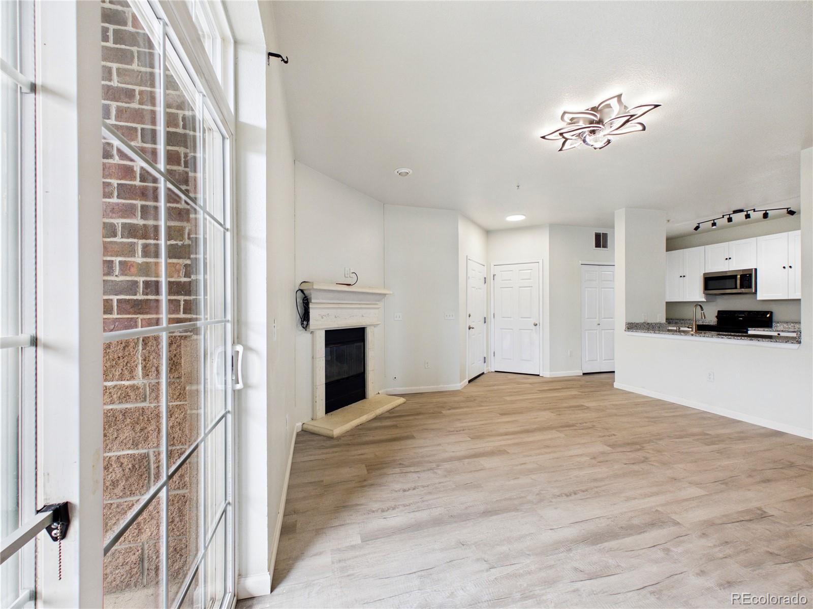 MLS Image #5 for 3890 s dayton street,aurora, Colorado