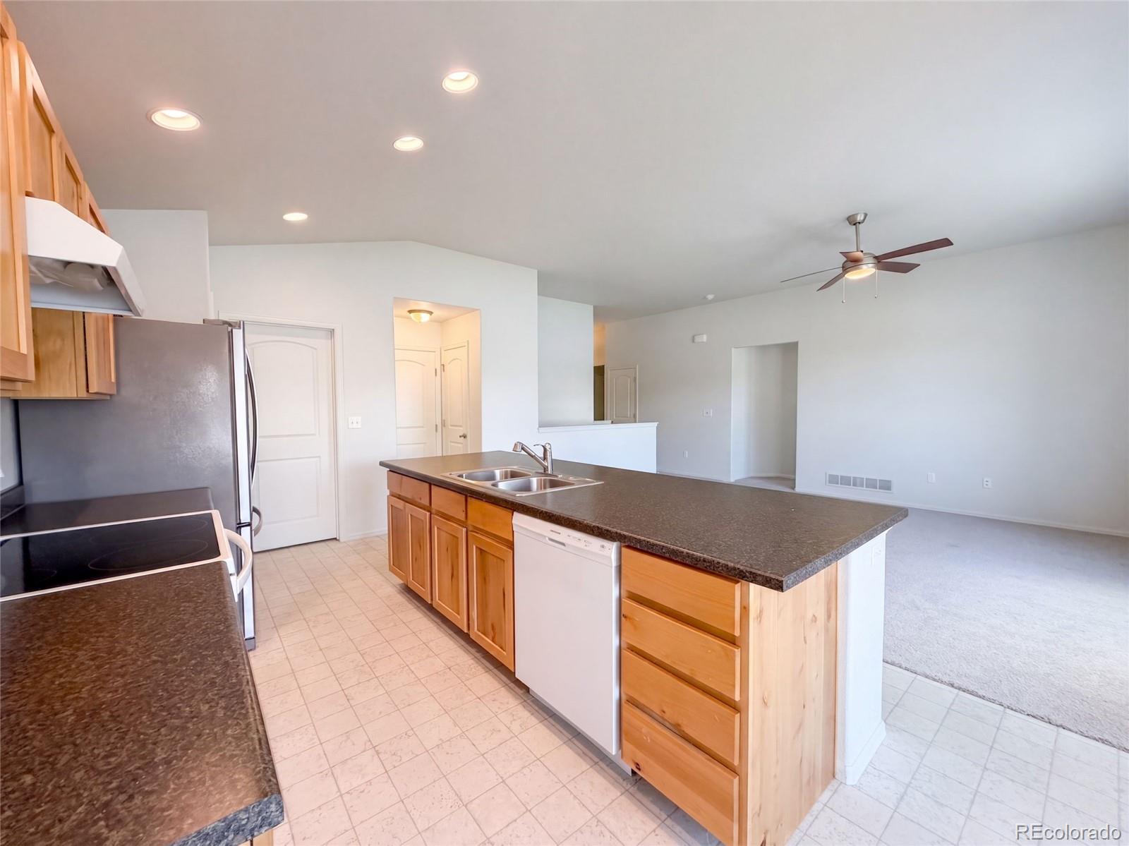 MLS Image #13 for 1542  water vista lane,windsor, Colorado