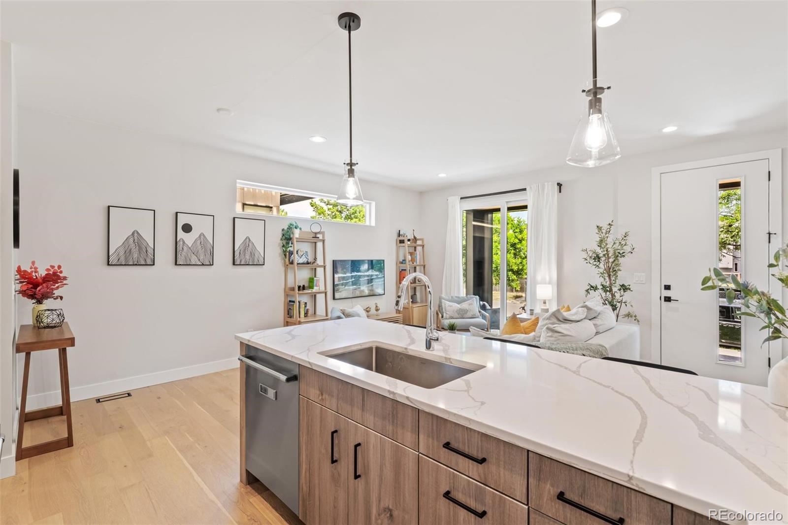 MLS Image #14 for 1727  julian street,denver, Colorado