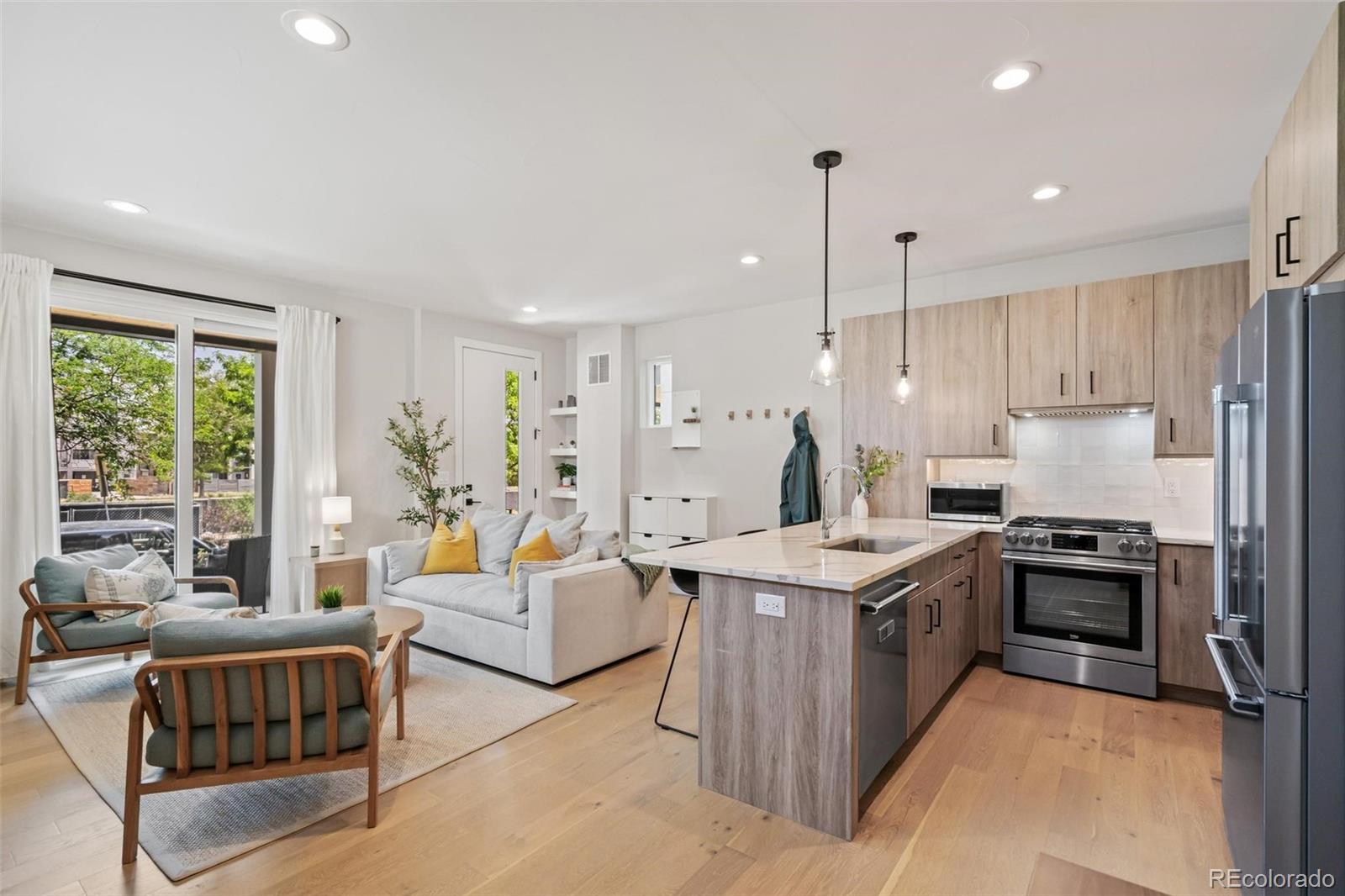 MLS Image #4 for 1727  julian street,denver, Colorado