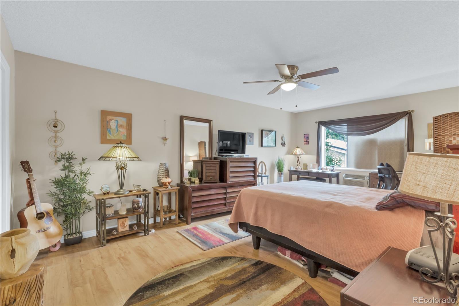 MLS Image #18 for 3164 s wheeling way,aurora, Colorado
