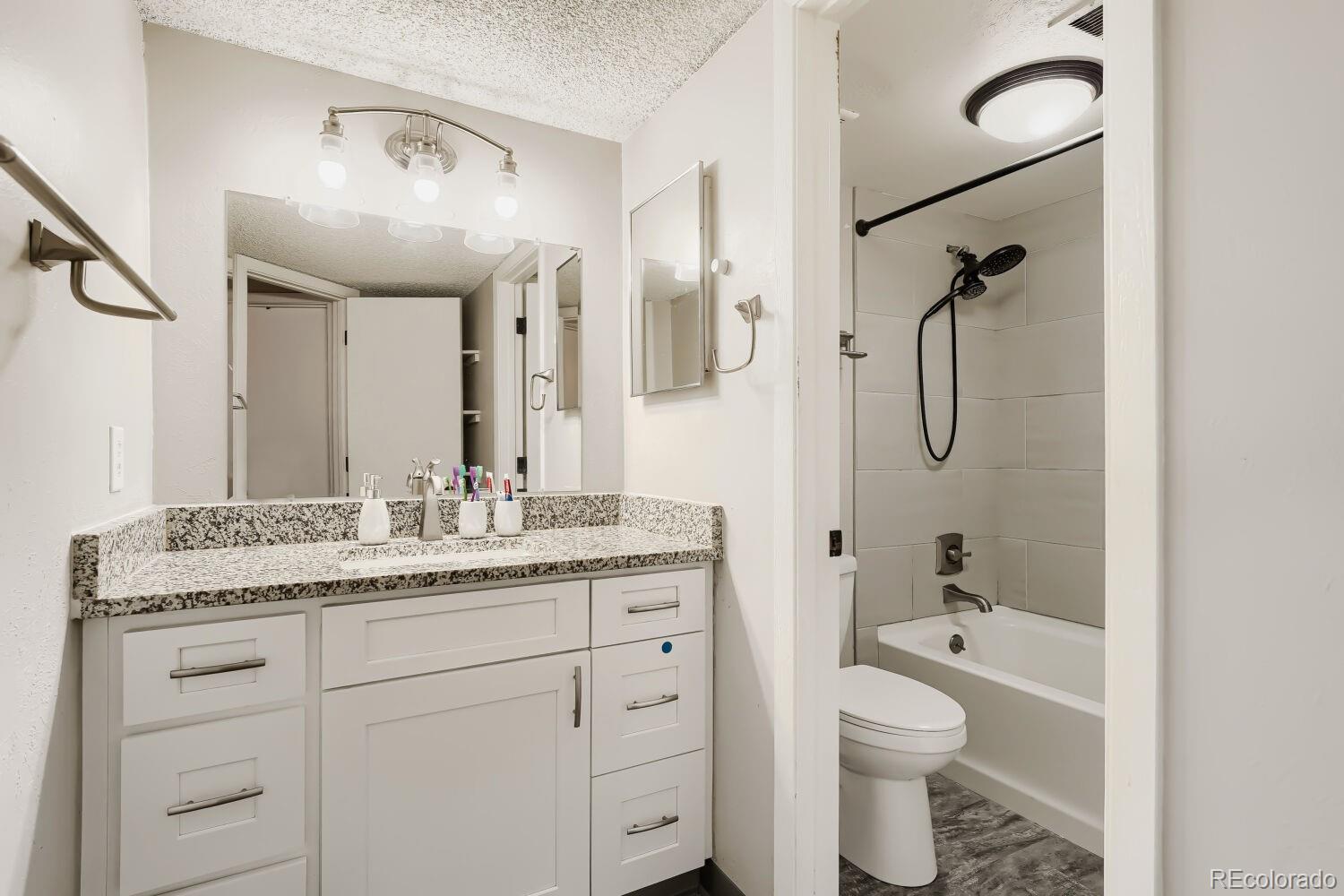 MLS Image #12 for 17642 e loyola drive,aurora, Colorado