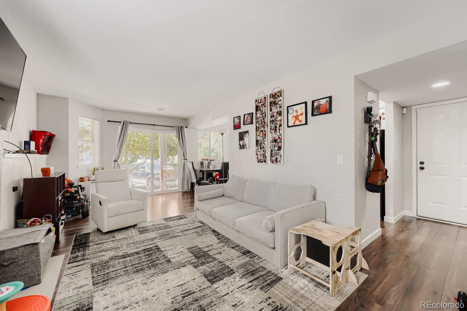 MLS Image #2 for 17642 e loyola drive,aurora, Colorado