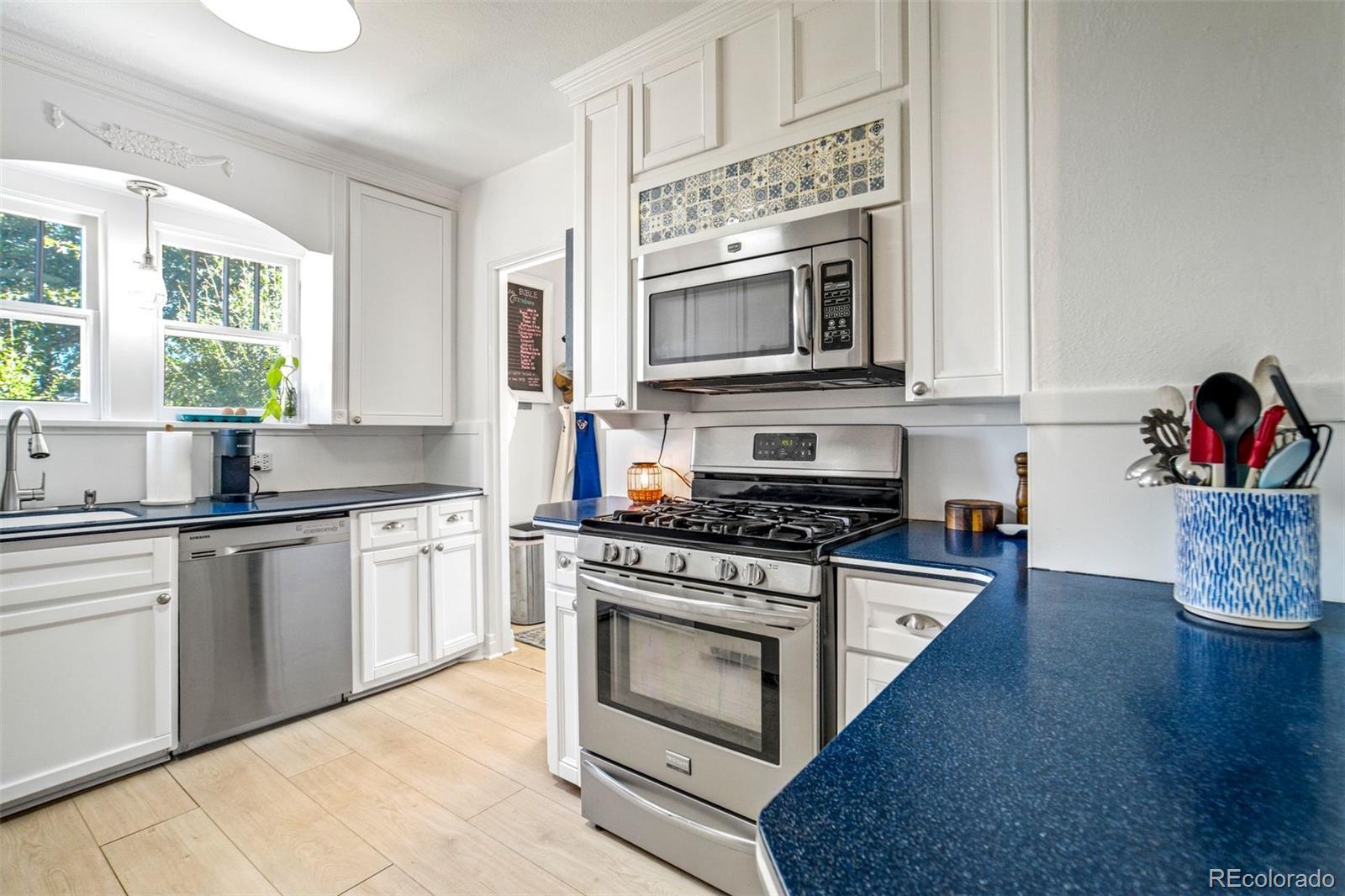 MLS Image #11 for 2221  wood avenue,colorado springs, Colorado