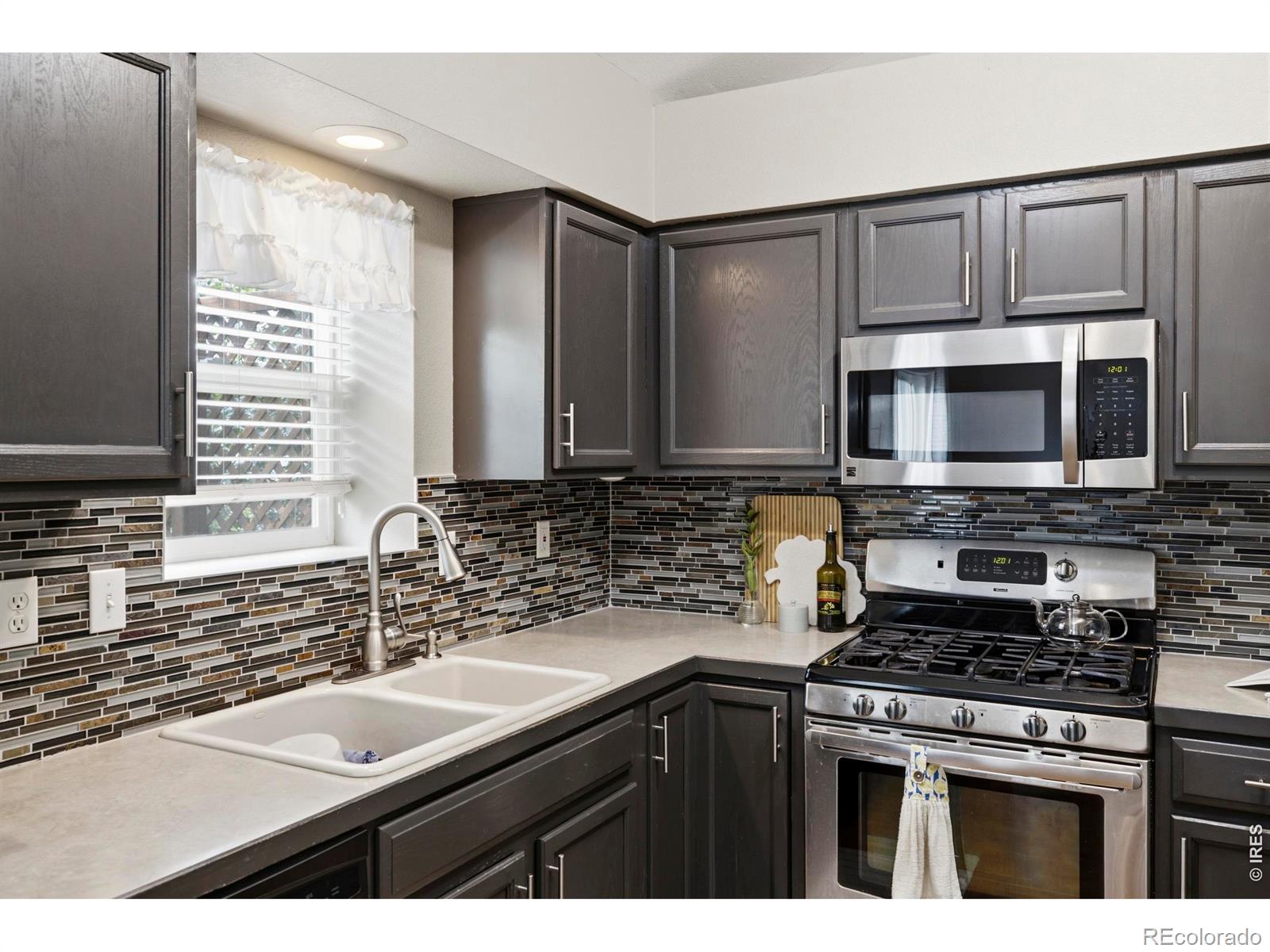 MLS Image #10 for 510  black hawk drive,eaton, Colorado