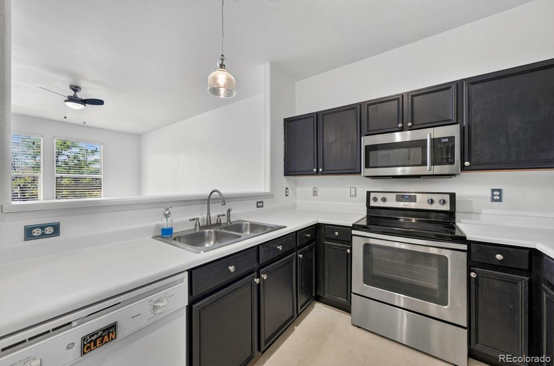 MLS Image #10 for 6042  ensemble heights,colorado springs, Colorado