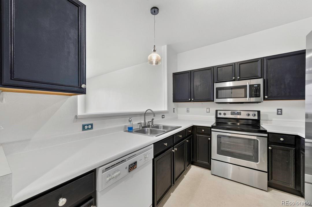 MLS Image #12 for 6042  ensemble heights,colorado springs, Colorado