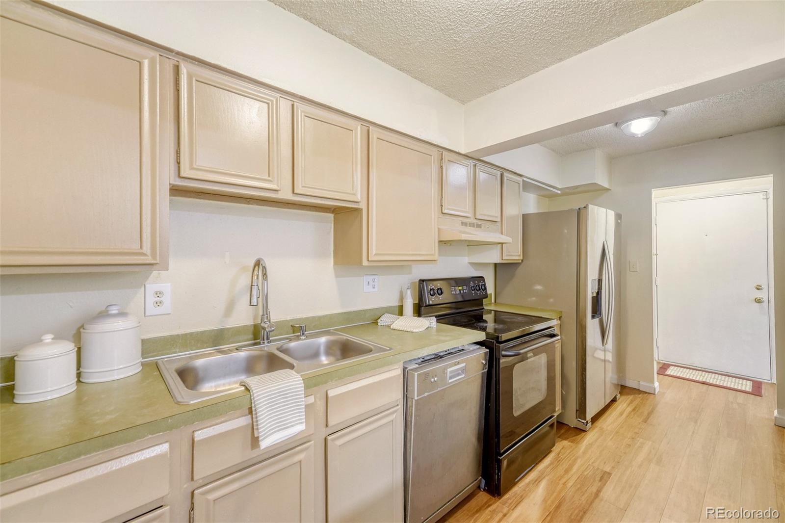 MLS Image #6 for 4641 s lowell boulevard b,denver, Colorado
