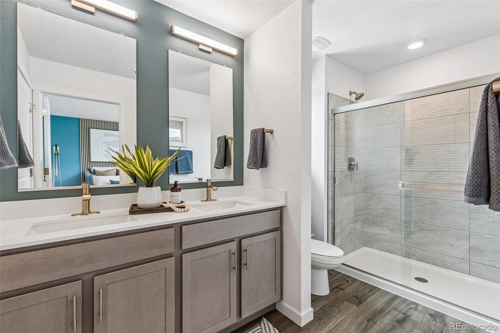 MLS Image #6 for 1410 s boston court,denver, Colorado