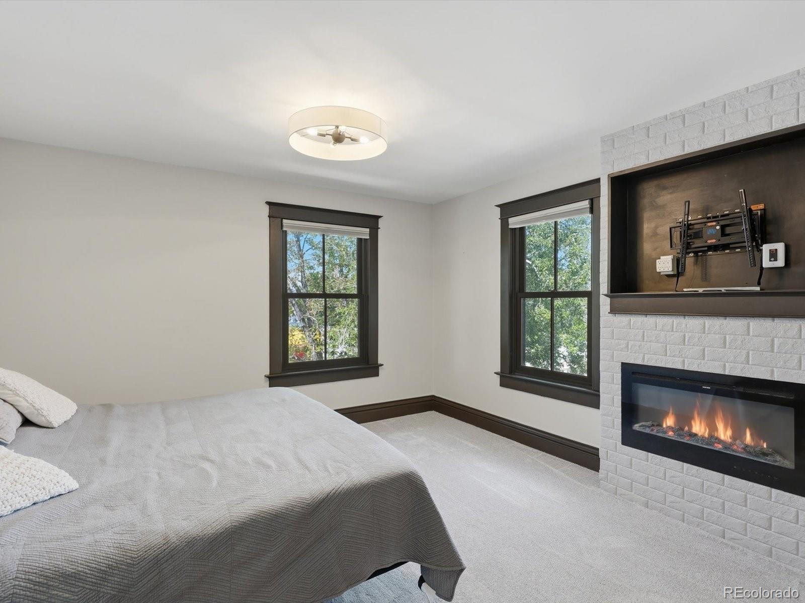 MLS Image #10 for 2556 n high street,denver, Colorado