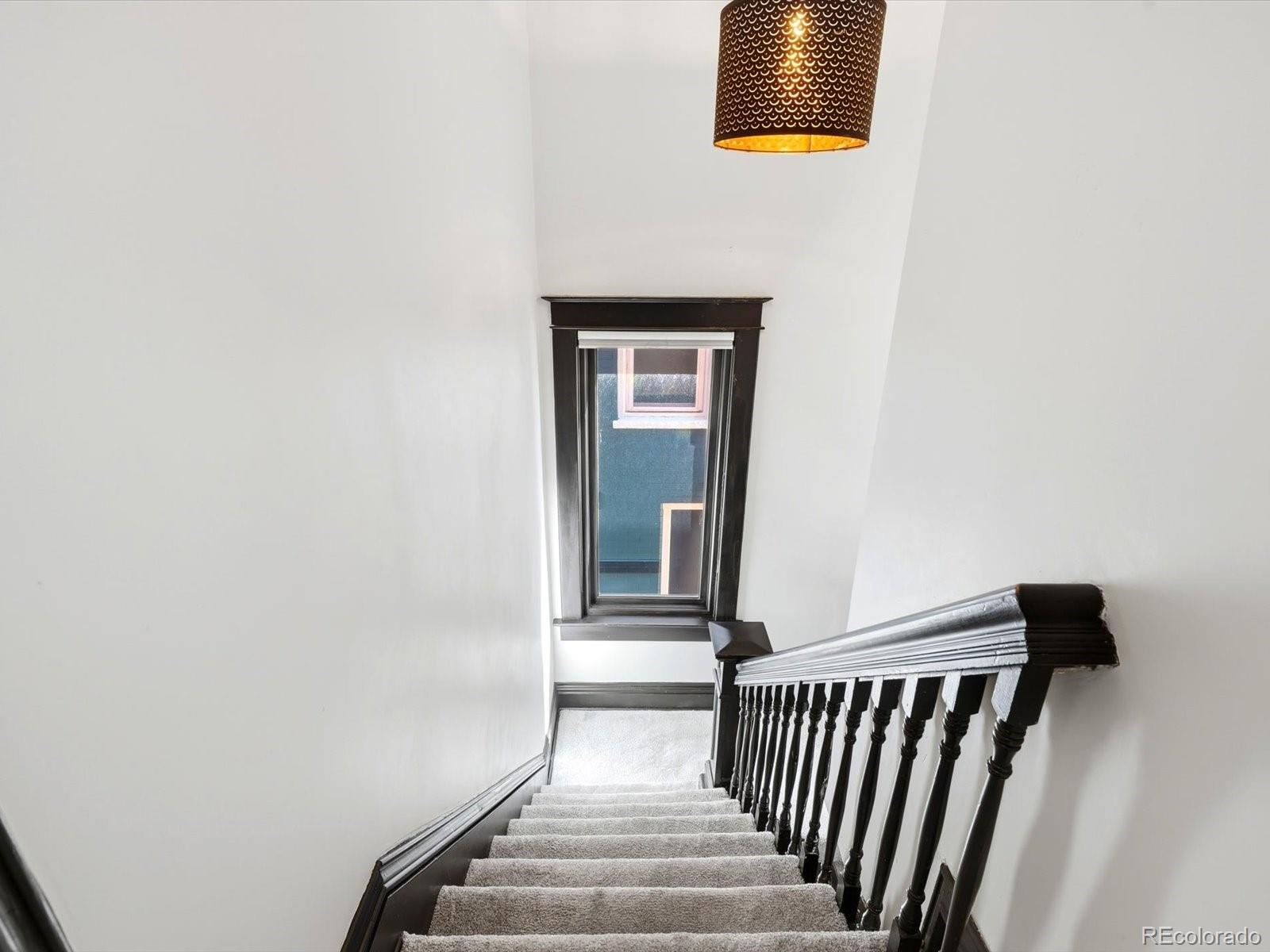 MLS Image #18 for 2556 n high street,denver, Colorado