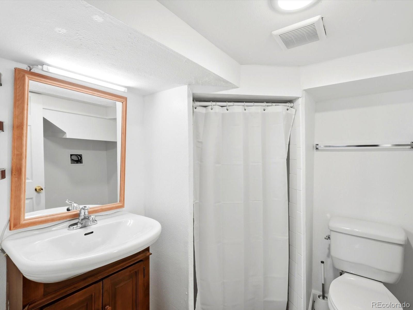 MLS Image #20 for 2556 n high street,denver, Colorado