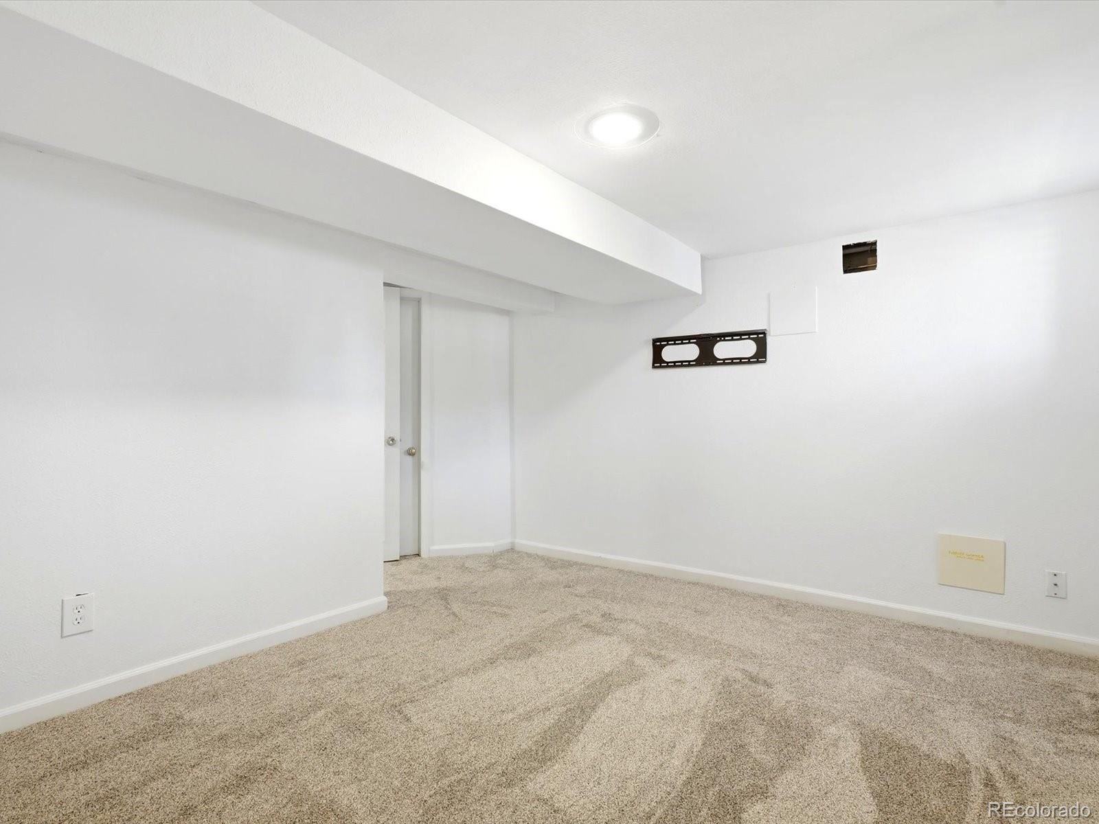 MLS Image #22 for 2556 n high street,denver, Colorado