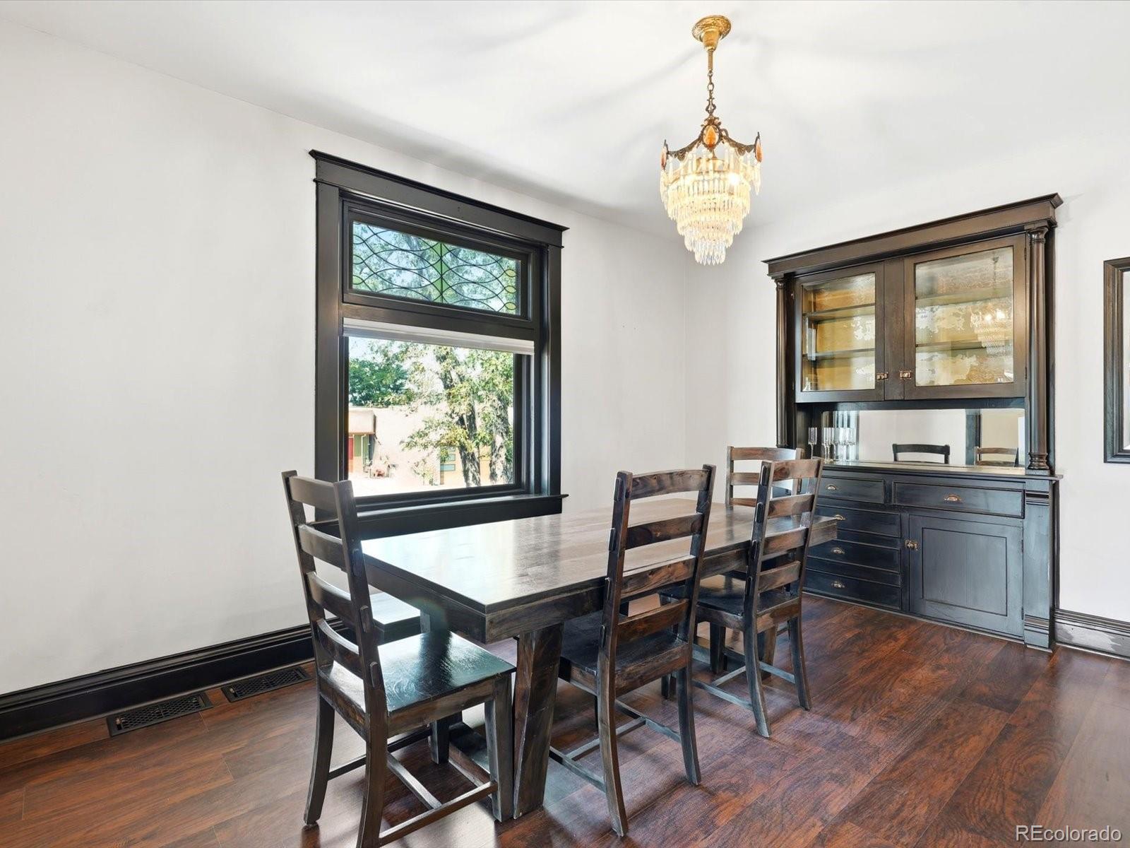 MLS Image #8 for 2556 n high street,denver, Colorado