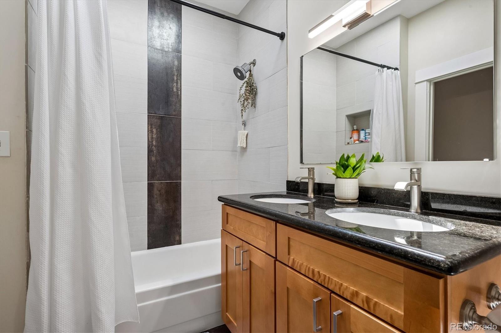 MLS Image #11 for 3358 w 32nd avenue,denver, Colorado