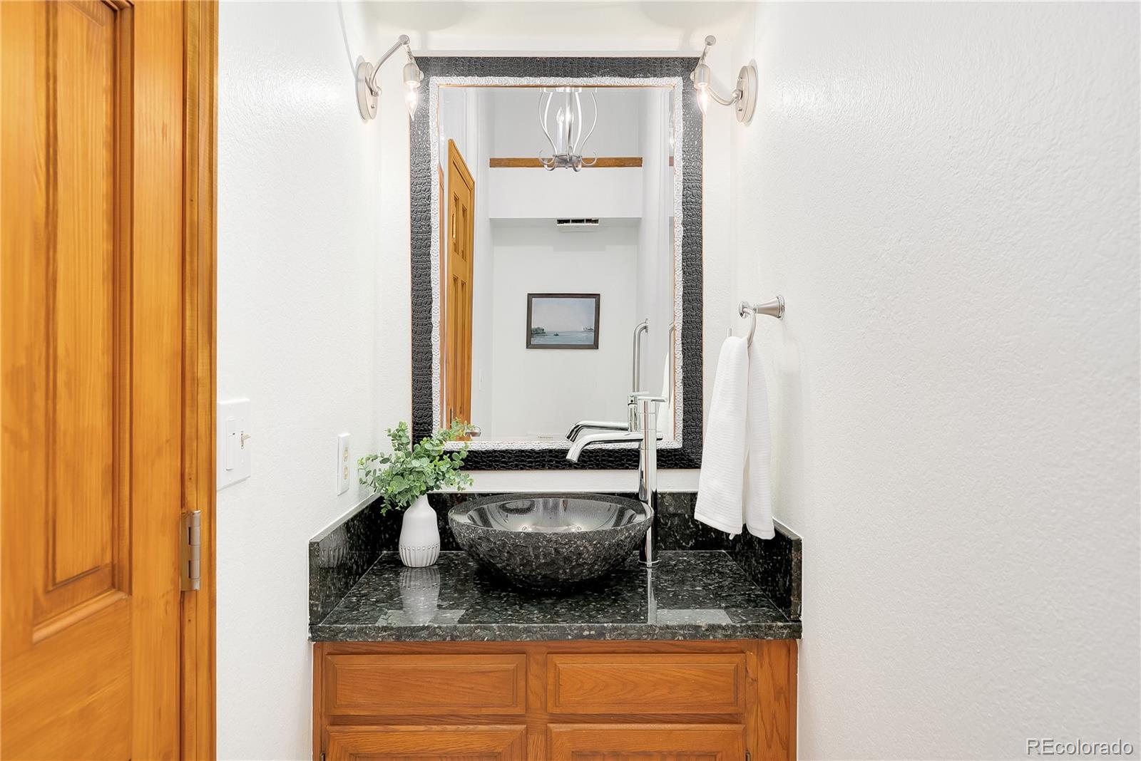MLS Image #15 for 1576 e nichols circle,centennial, Colorado