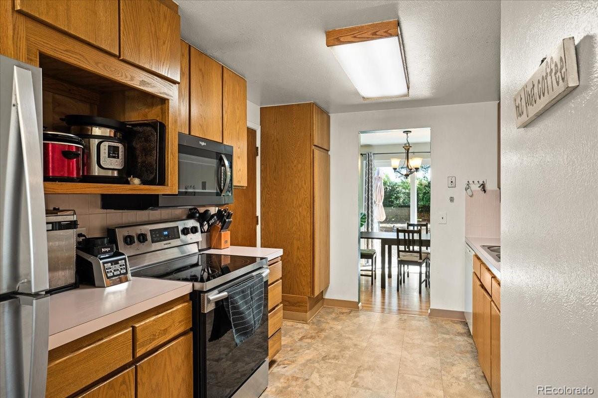 MLS Image #24 for 3062 s hobart way,denver, Colorado