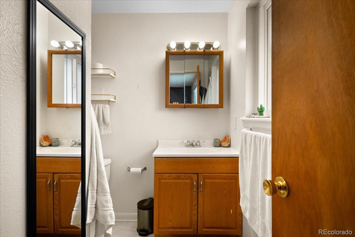 MLS Image #34 for 3062 s hobart way,denver, Colorado