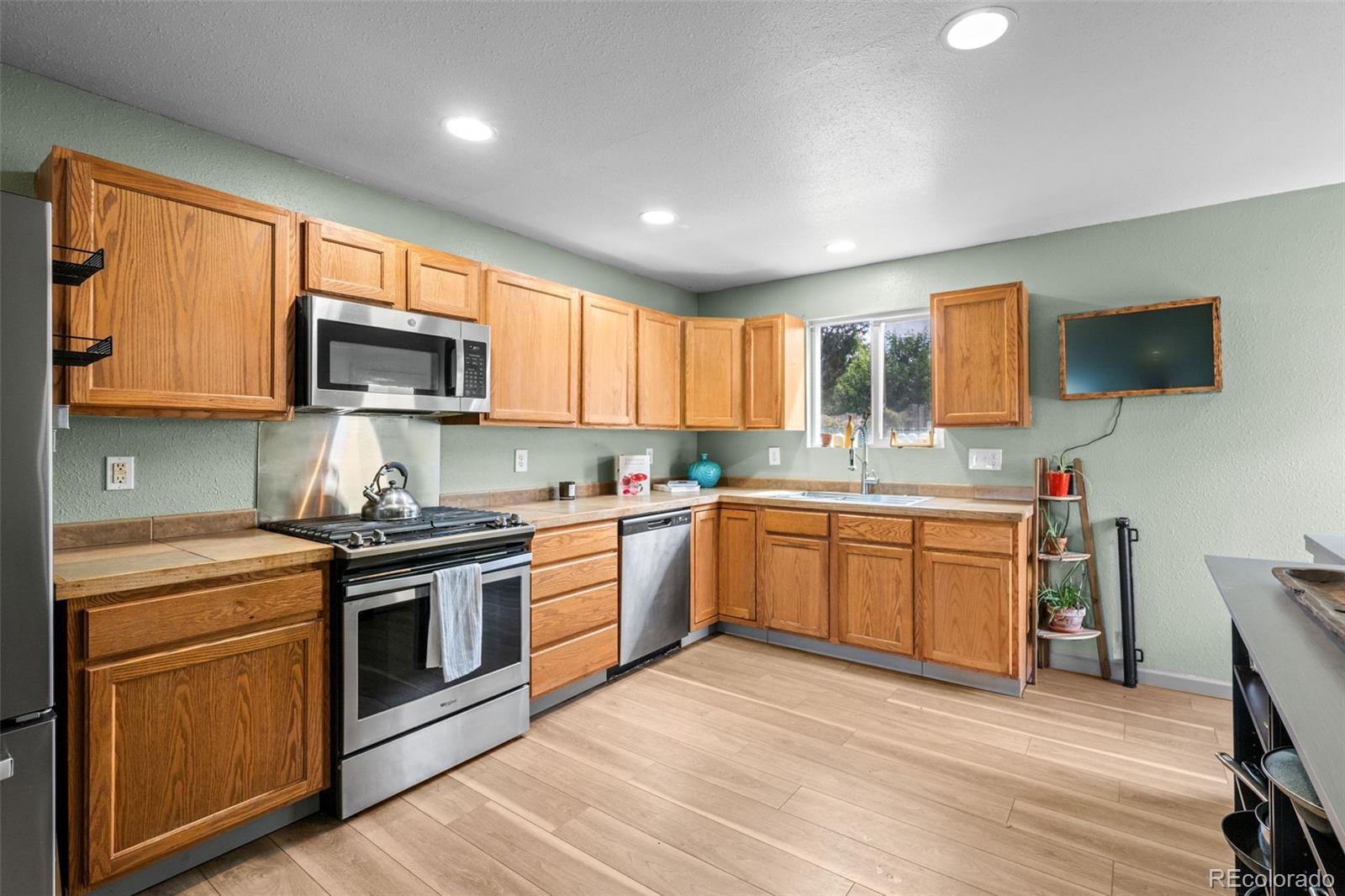 MLS Image #6 for 6130 e 61st avenue,commerce city, Colorado