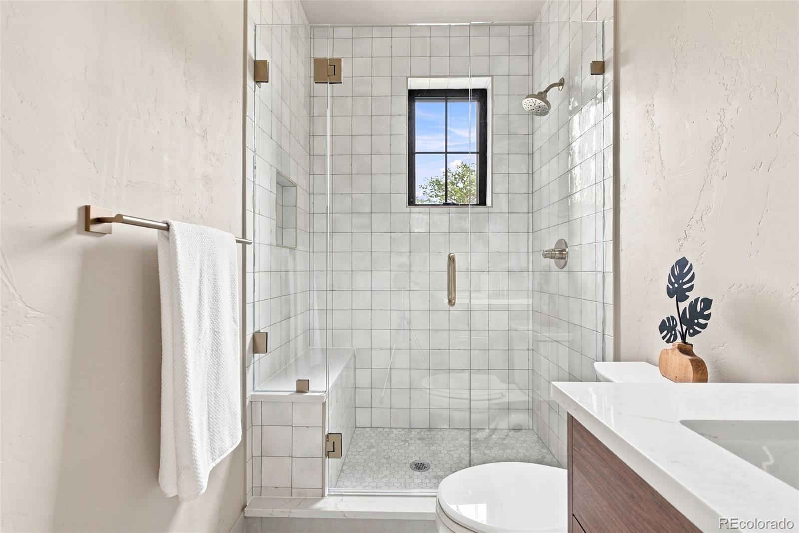 MLS Image #17 for 2525  harlan street,denver, Colorado