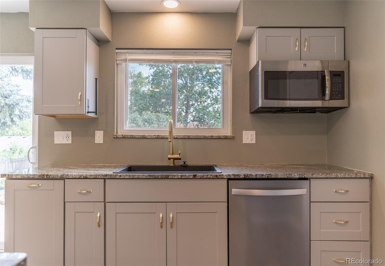 MLS Image #10 for 4912 s xenon court,morrison, Colorado
