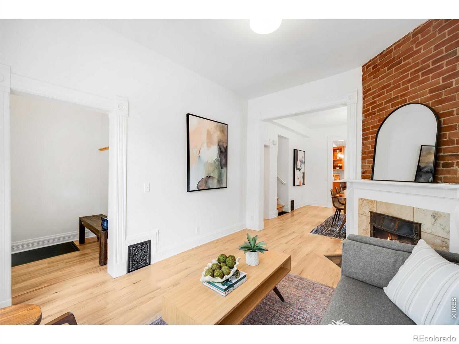 MLS Image #28 for 30 s grant street,denver, Colorado