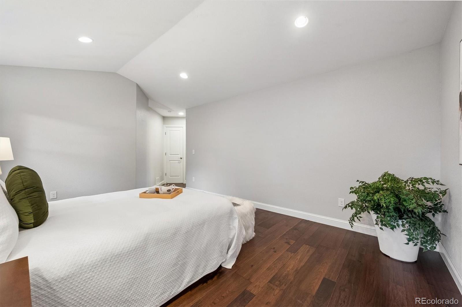 MLS Image #20 for 4689 s pennsylvania street,englewood, Colorado