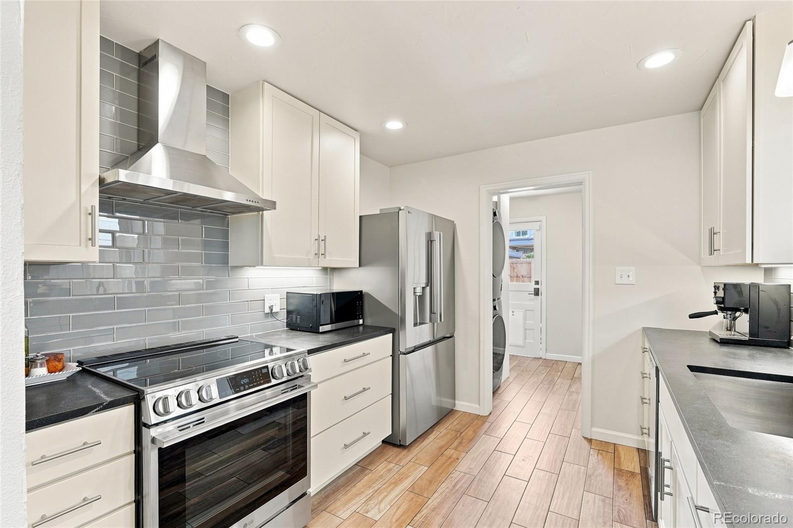 MLS Image #14 for 2686 s gilpin street,denver, Colorado