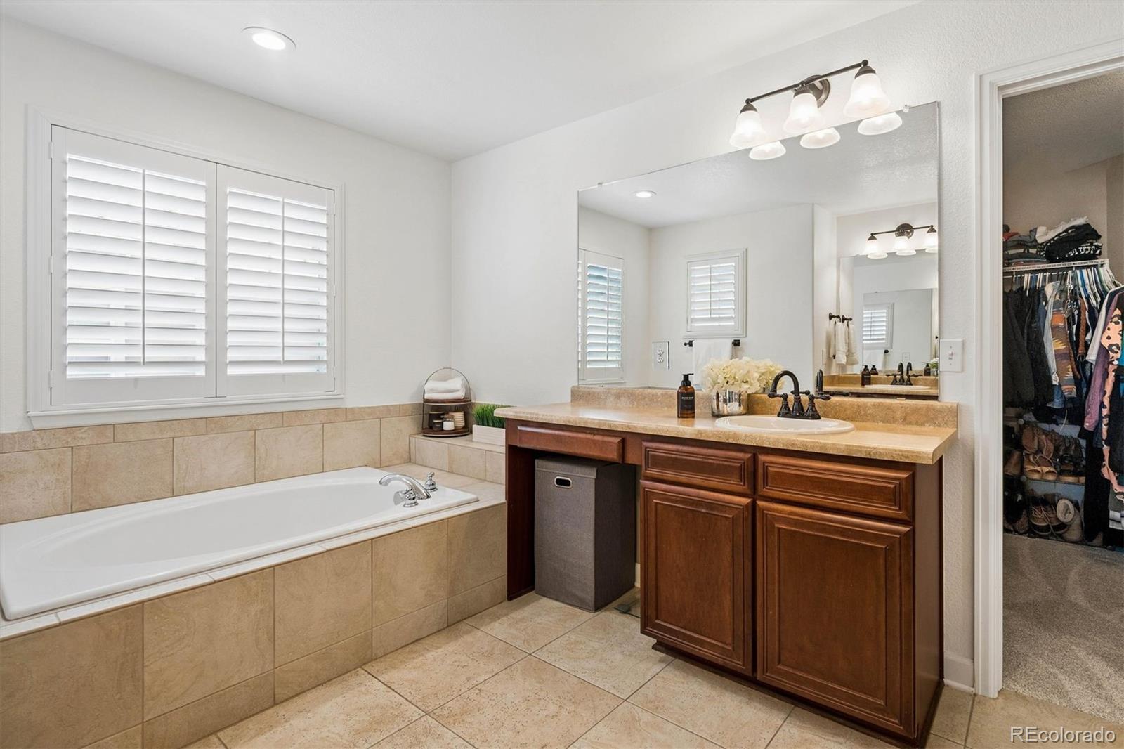 MLS Image #19 for 7694 s eaton park court,aurora, Colorado