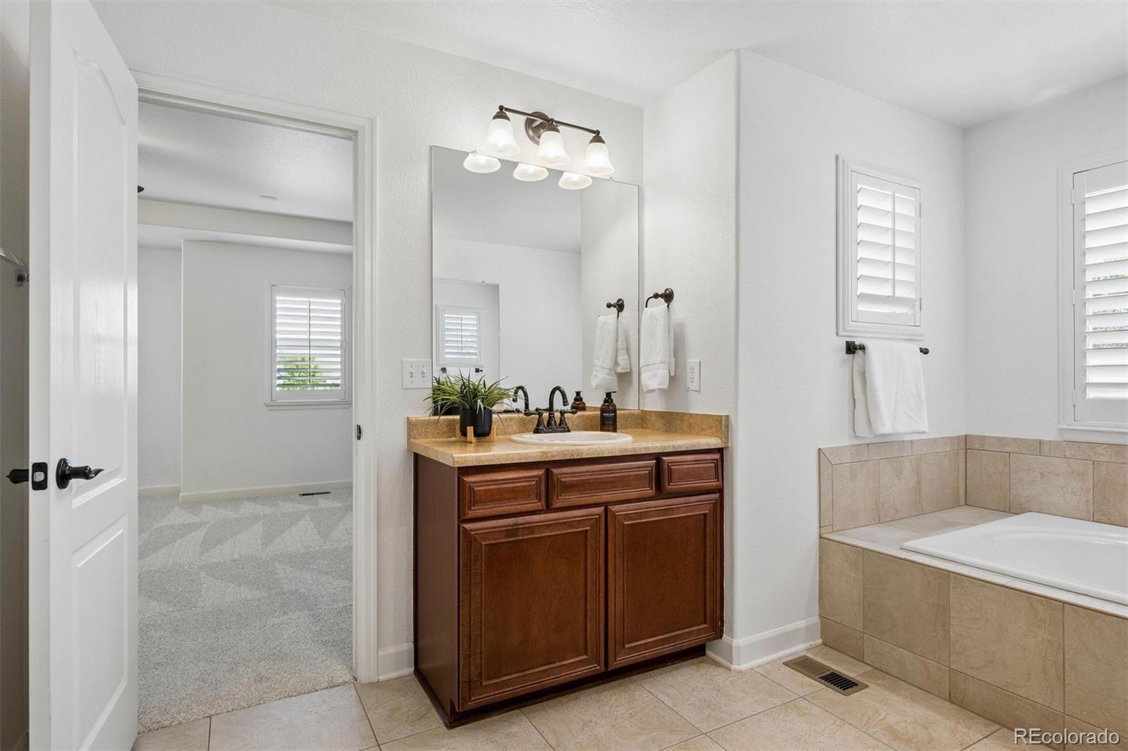 MLS Image #20 for 7694 s eaton park court,aurora, Colorado