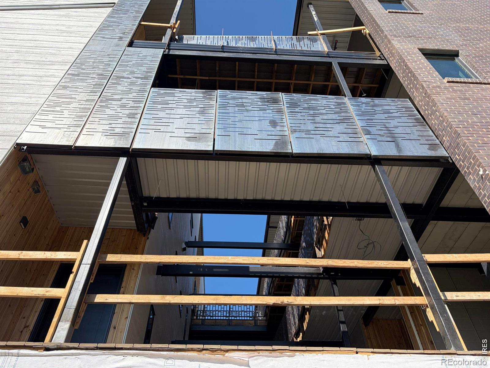 MLS Image #10 for 2301  pearl street,boulder, Colorado