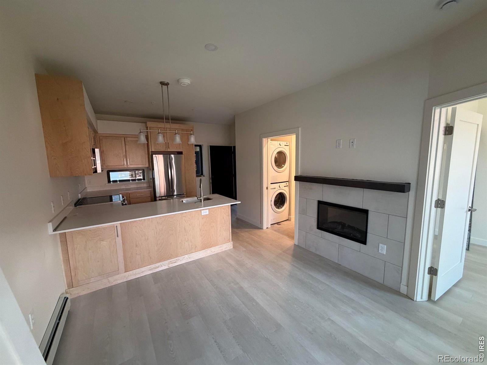 MLS Image #3 for 2301  pearl street,boulder, Colorado