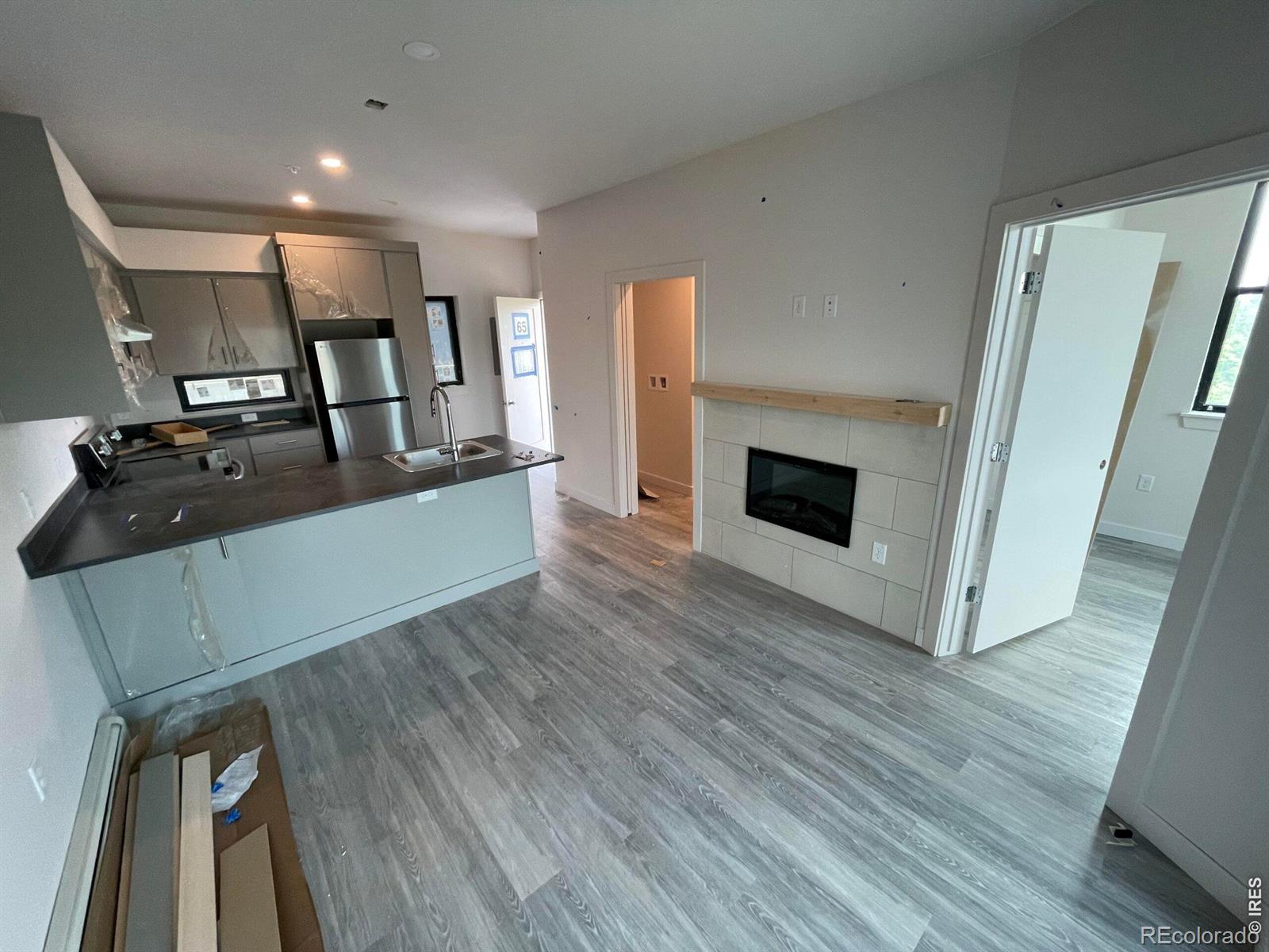 MLS Image #8 for 2301  pearl street,boulder, Colorado