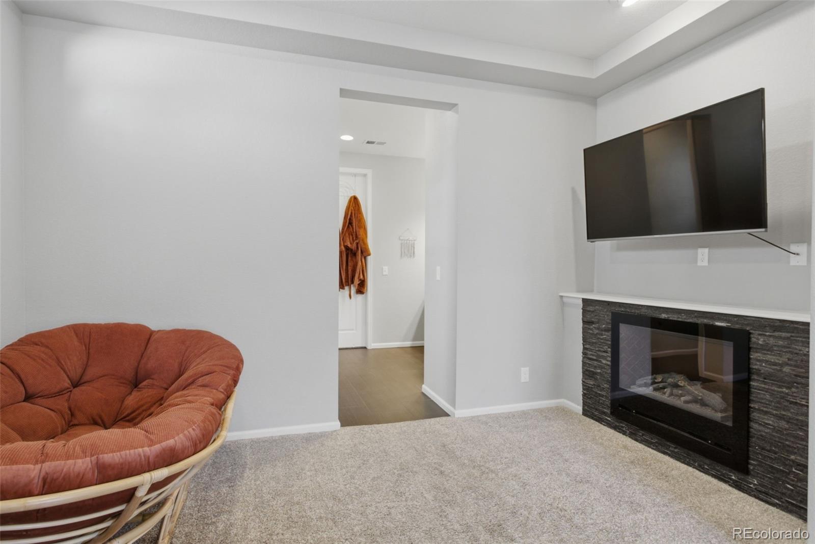 MLS Image #11 for 19037  randolph place,denver, Colorado