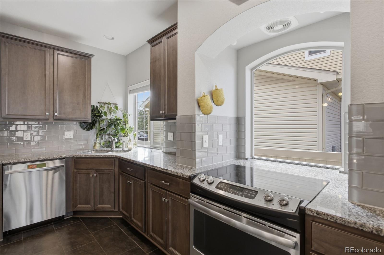 MLS Image #7 for 19037  randolph place,denver, Colorado